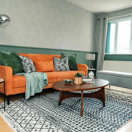 Feriehus Stylish 2-bedroom Perfect For Families And Couples *