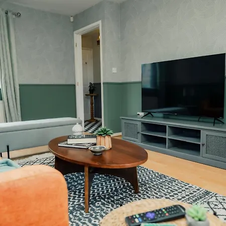 Dom wakacyjny Stylish 2-bedroom Perfect For Families And Couples Bradford (West Yorkshire)