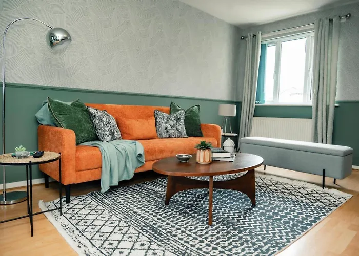 Holiday home Stylish 2-bedroom Perfect For Families And Couples *